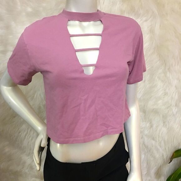 Wild Fable Raw hem cut out V crop top - Picture 1 of 4